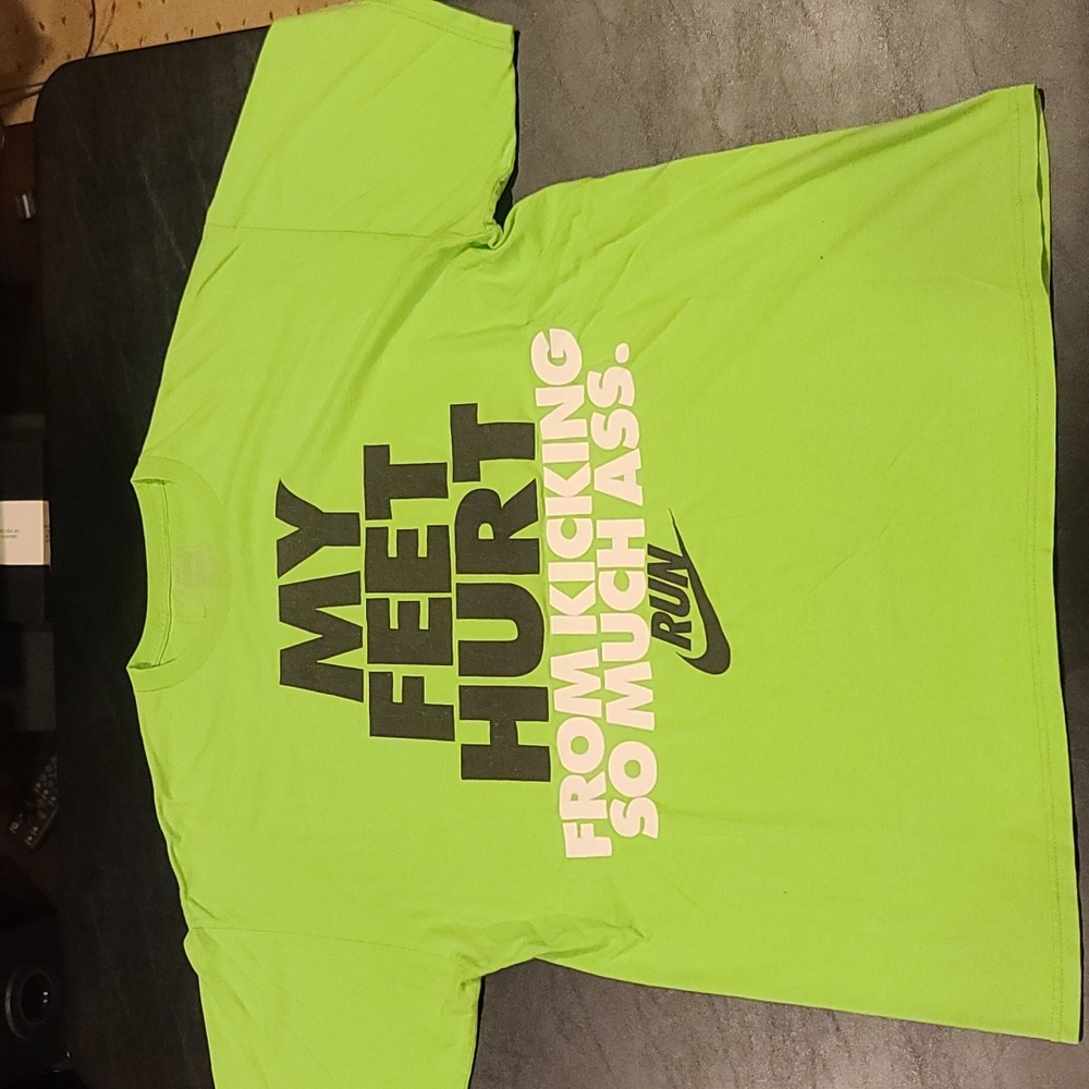 Nike My Feet Hurt T-shirt Lime green L